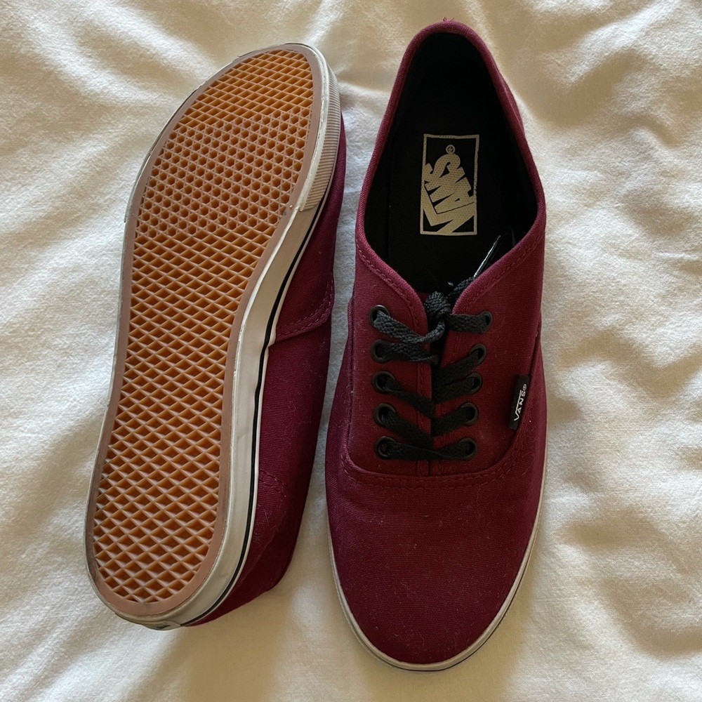 Maroon Women’s Vans size 7